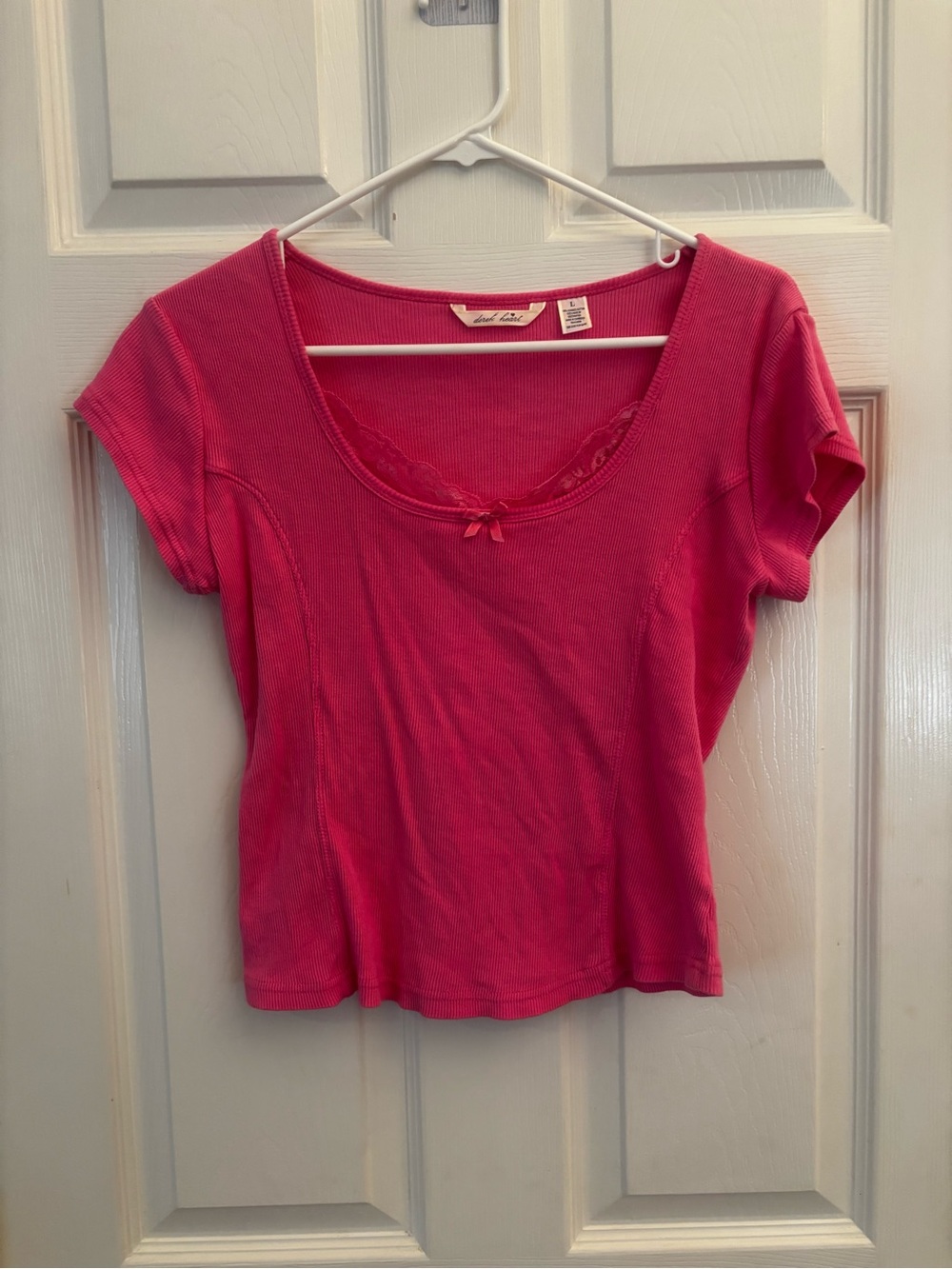 Derek Heart Hot Pink Scoop Neck Ribbed Tee with Lace Trim